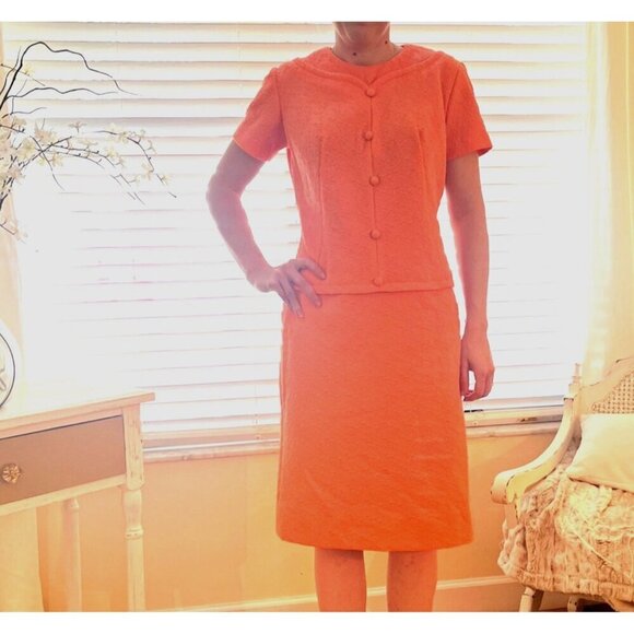 American Vintage 1960s Peach Textured Polyester Drop Waist Dress Size MED Ladies - Picture 1 of 6